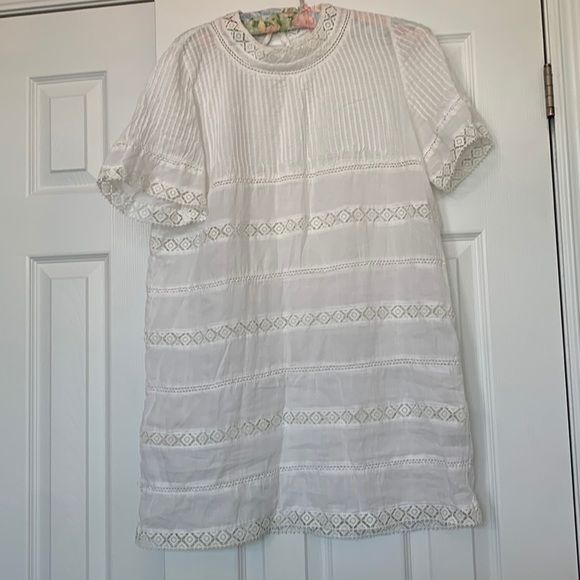 - Get ready for spring  white linen dress with lace inset design - Picture 1 of 8